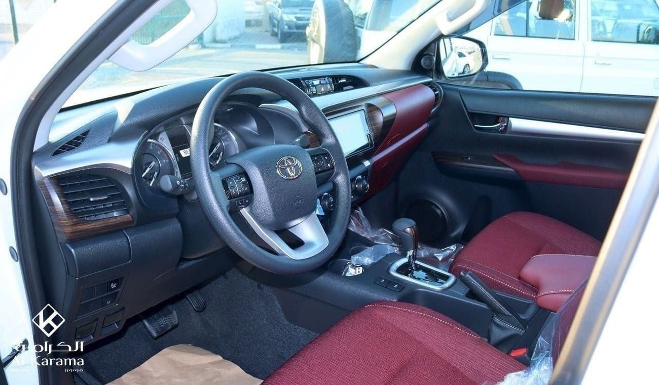 Toyota Hilux 2.7L | SR5 | PUSH START | BSM | Bedliner | WOODEN INTERIOR | GCC Specs