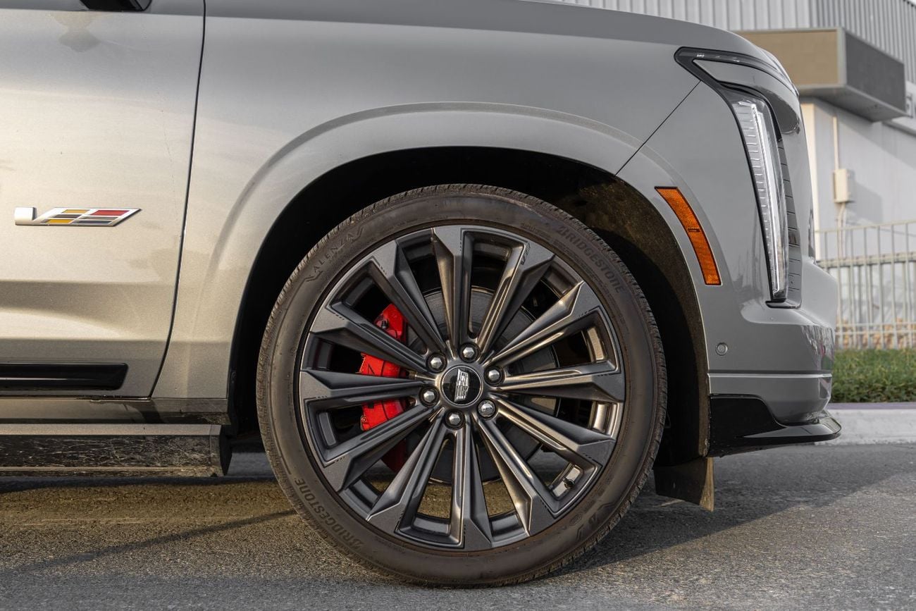 Cadillac Escalade Escalade-V 6.2L Cadillac Escalade | V | 2025 | GCC | Warranty available with Al Kendy + Service Cont