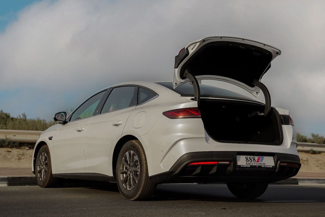 بي واي دي كين بلاس STD 2025 BYD Qin L DM-i Plug-in Hybrid 0Km