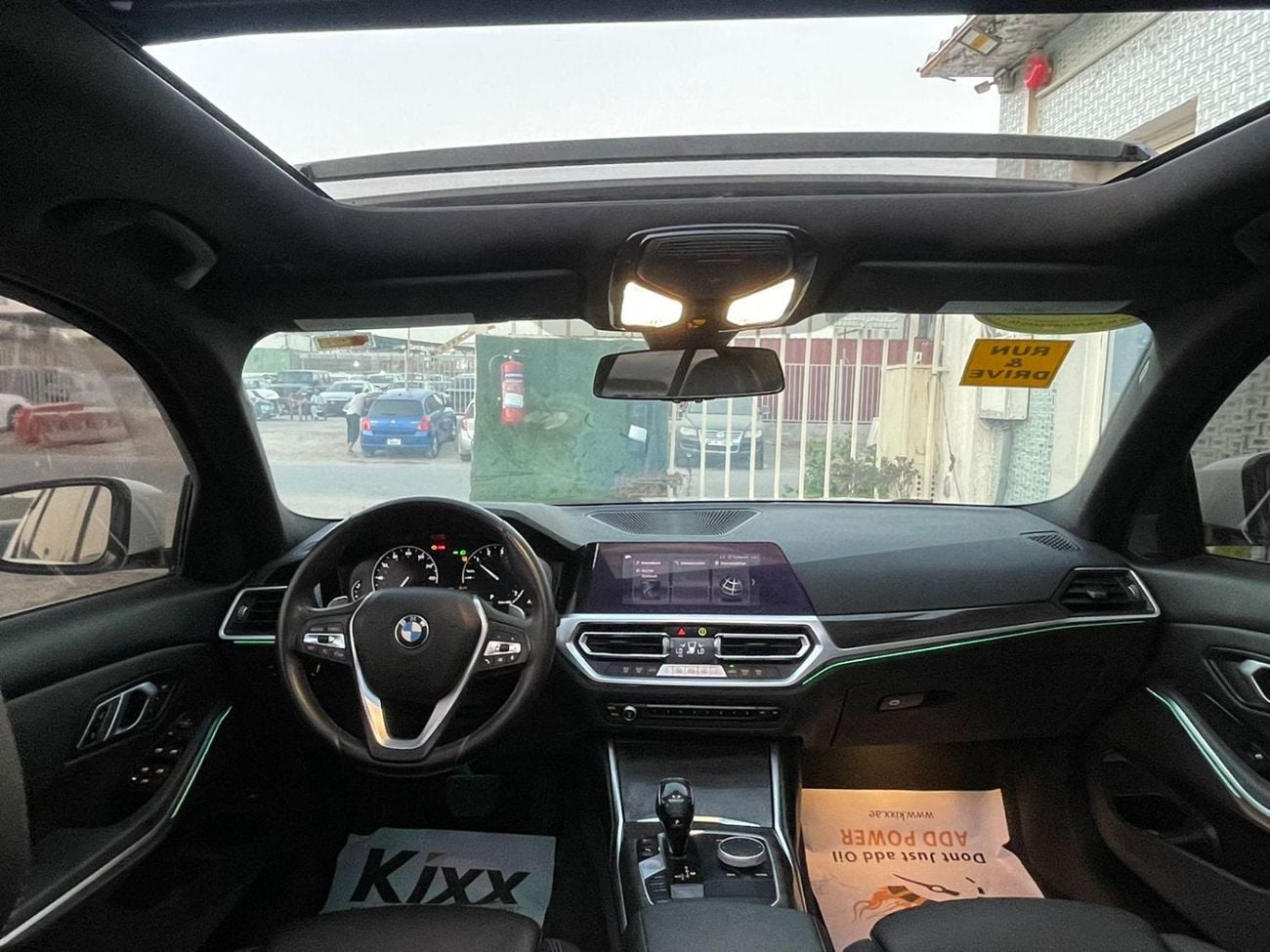 بي أم دبليو 330i