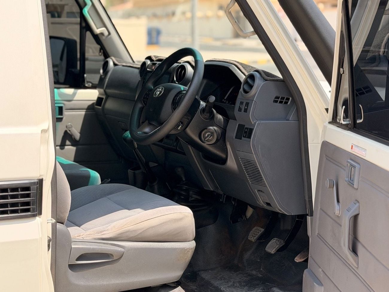 Toyota Land Cruiser Pickup 70 VXR