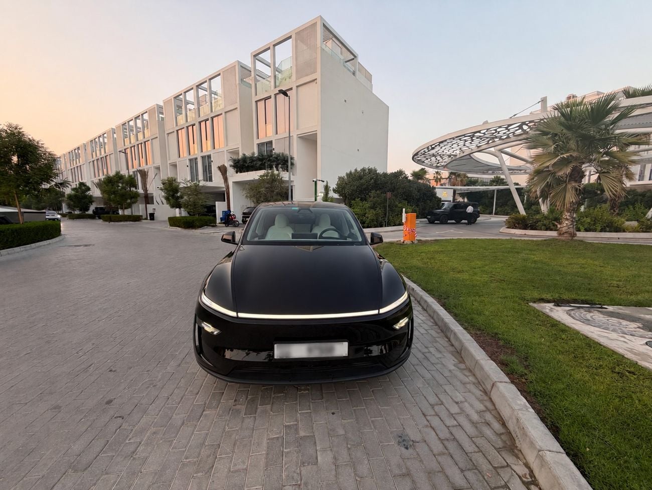 Tesla Model Y LONG RANGE