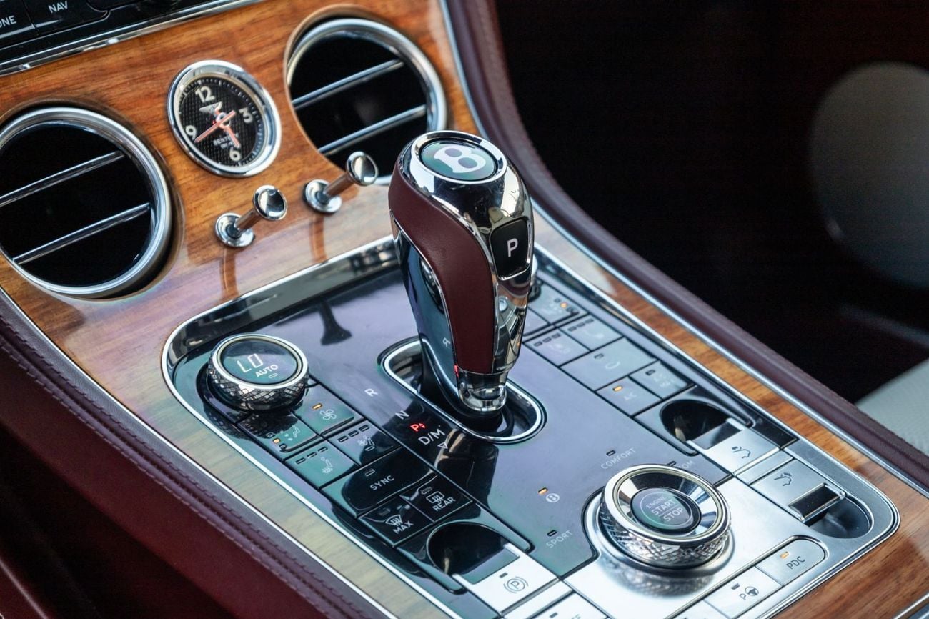 Bentley Continental GT 6.0L W12 (626 HP)