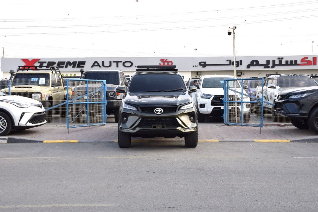 Toyota Fortuner VX2 4X4 Diesel 2.8L (Right Hand)