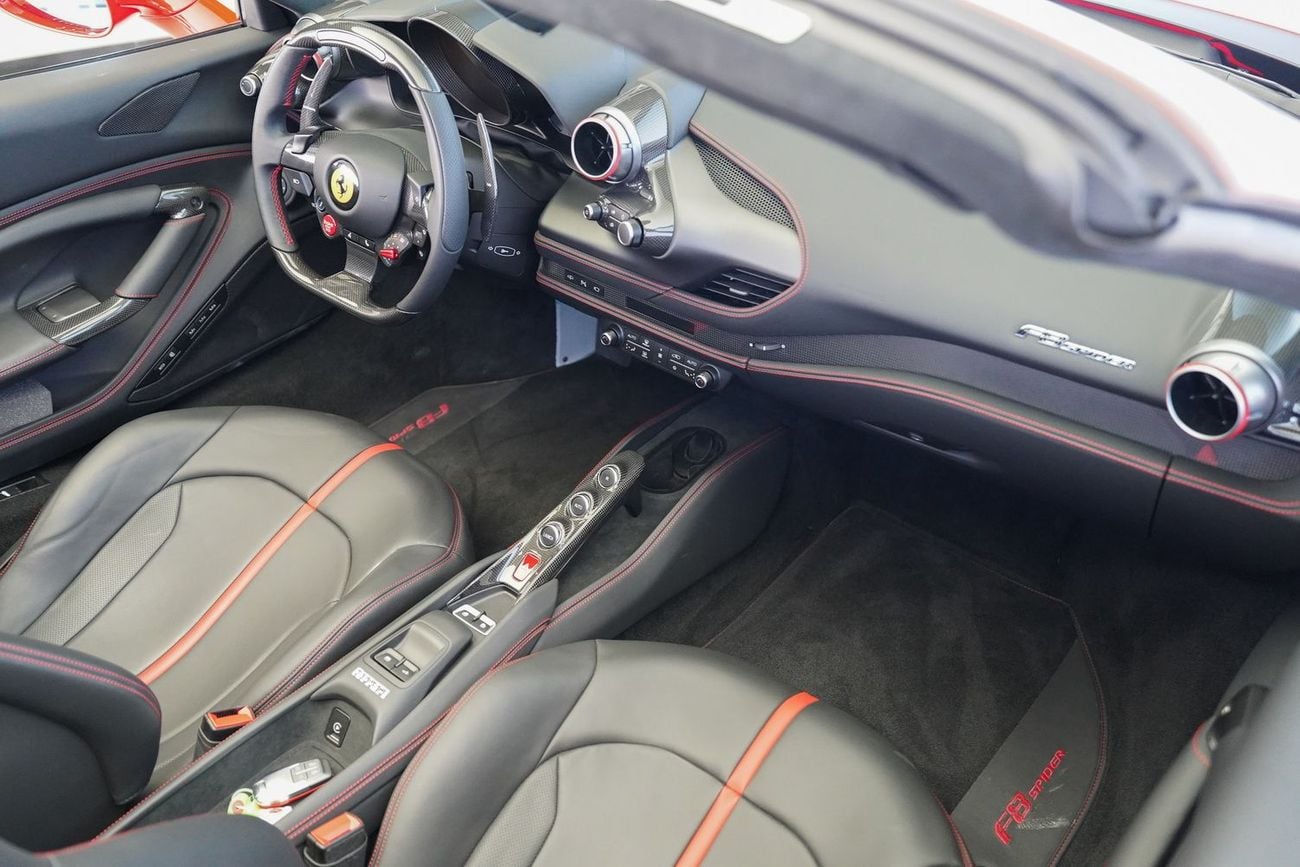 Ferrari F8 Spider 3.9T V8