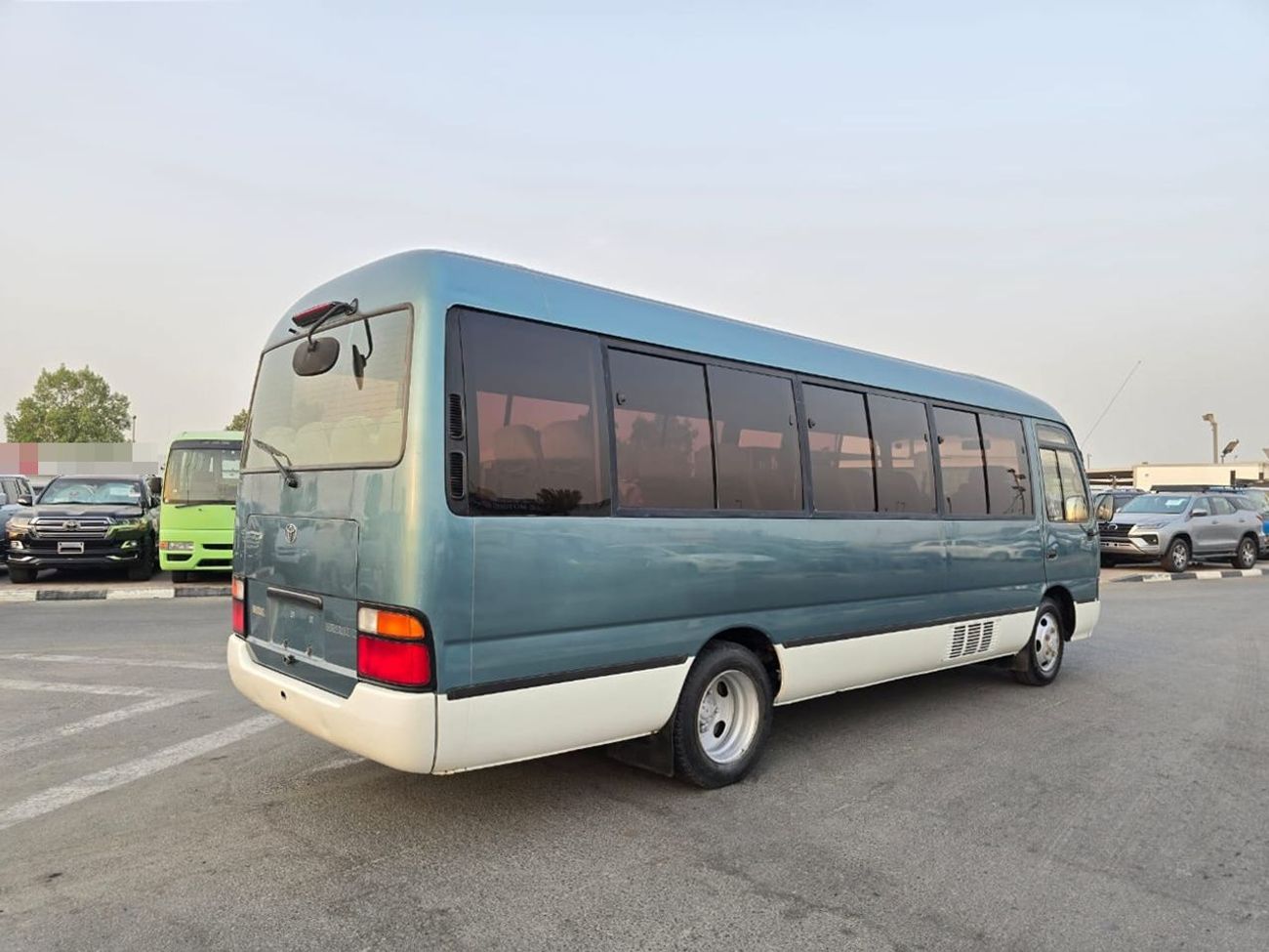 Toyota Coaster TOYOTA COASTER BUS RHD 1998 MODEL 4.2 L DIESEL AUTOMATIC(PM04963)
