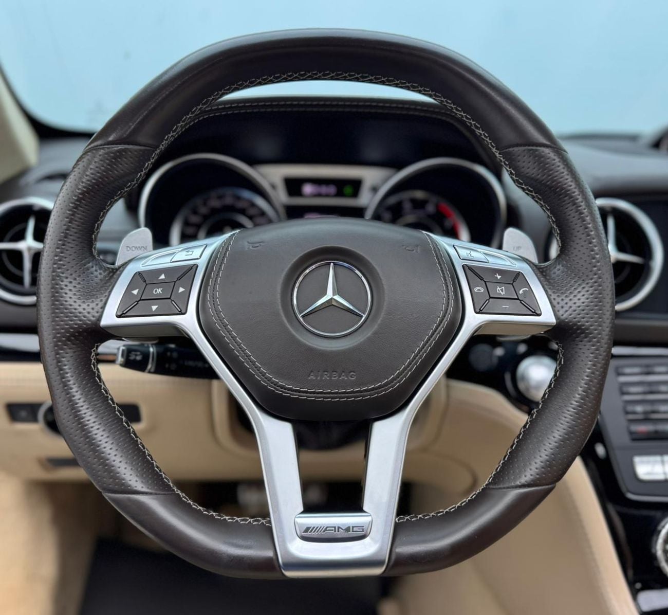 مرسيدس بنز SL 63 AMG STD