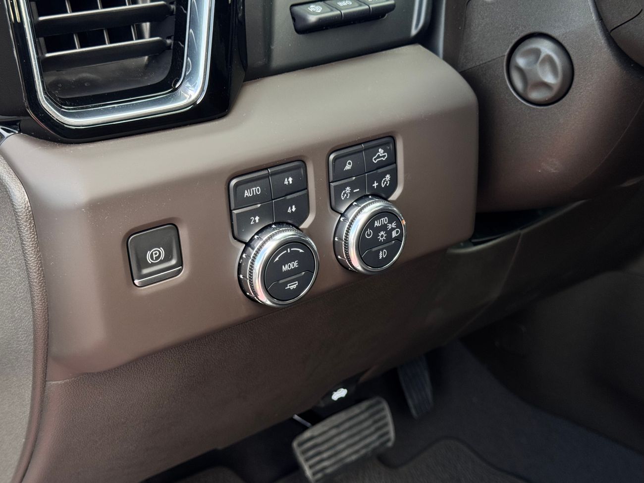 جي أم سي سييرا Denali Duramax Turbo Diesel Brand New 0Km