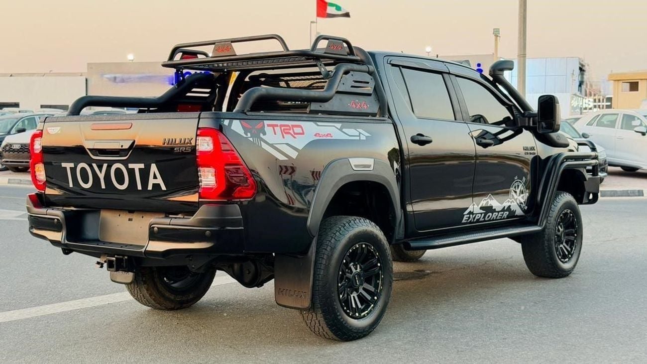 Toyota Hilux HEAVY OFF ROAD MODIFIED | BULL BAR WITH FOCUSED LIGHTS | DOUBLE CABIN | POWER SEATS | AUTO | 2020