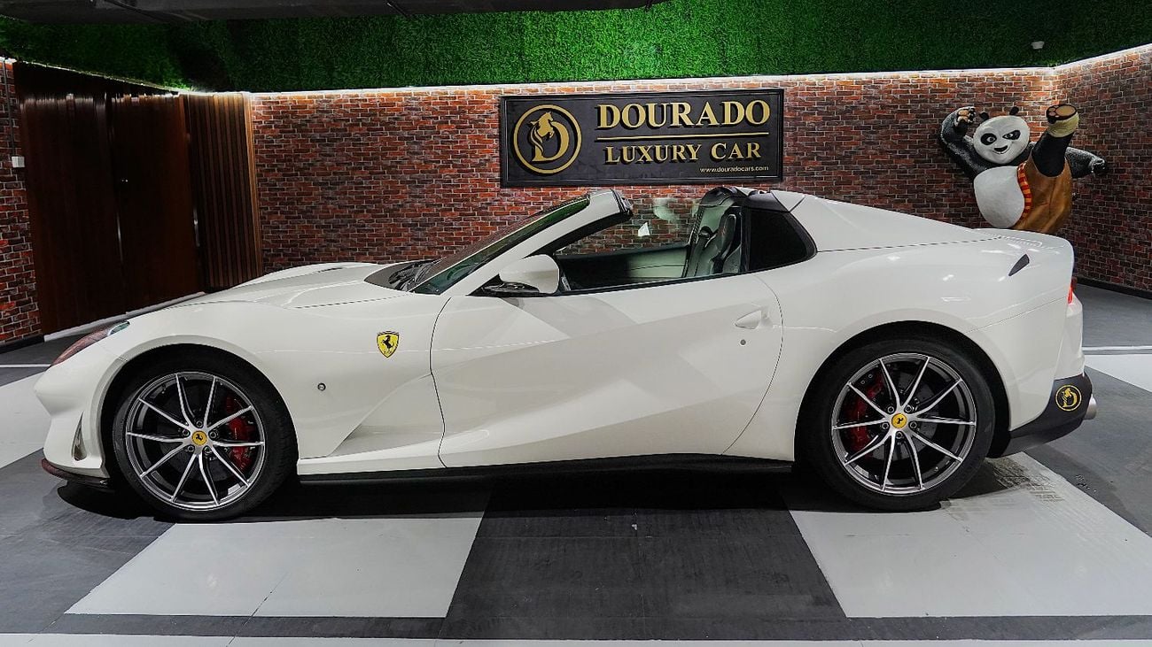 فيراري 812 GTS | LIMITED OFFER | FULL INTERIOR CARBON FIBER | NEW | V12 6.5L ENGINE | 789 HP
