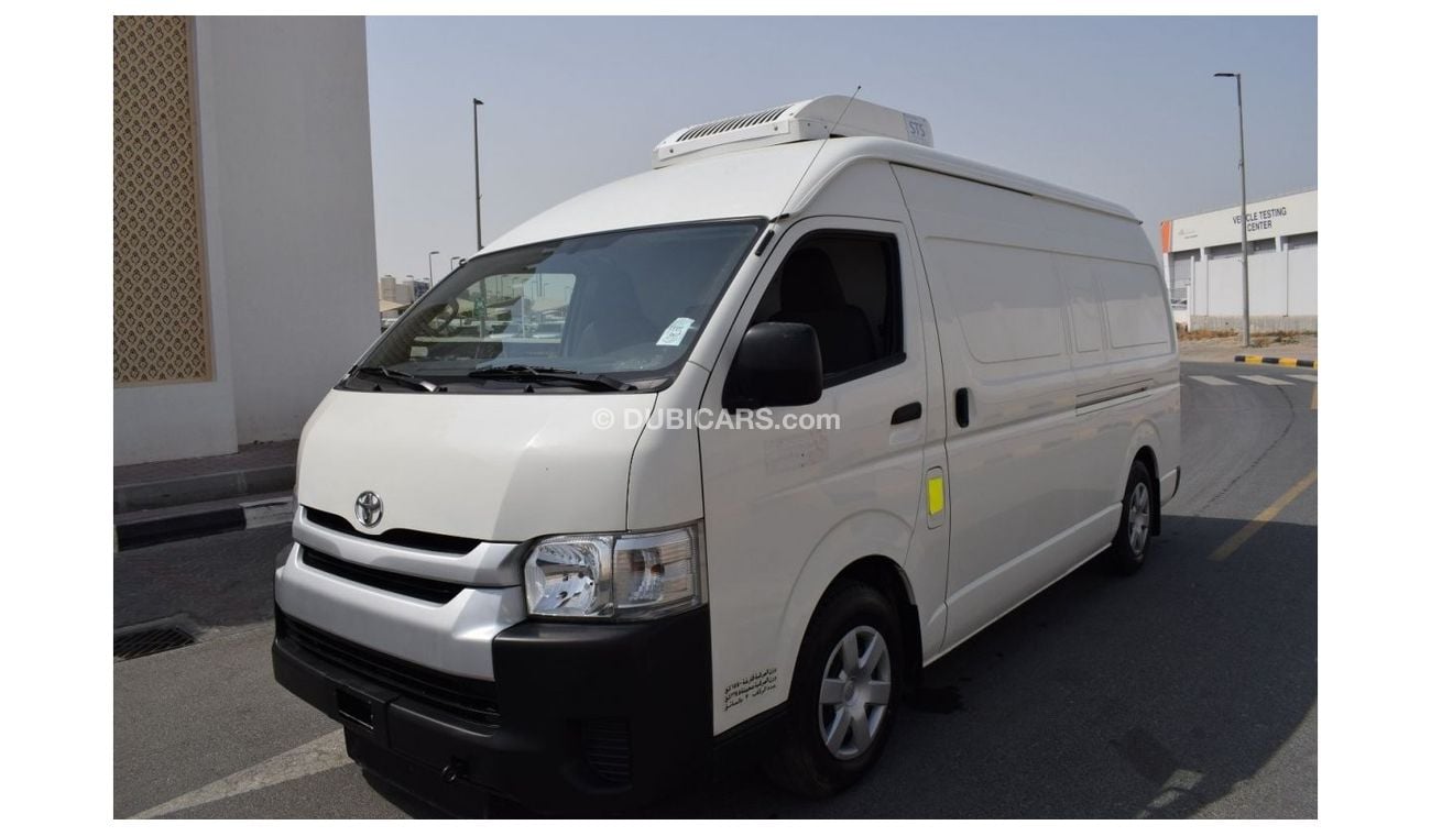 Toyota Hiace GL - High Roof LWB Toyota Hiace Highroof chiller, Model:2018. Free of accident. only done 65000km