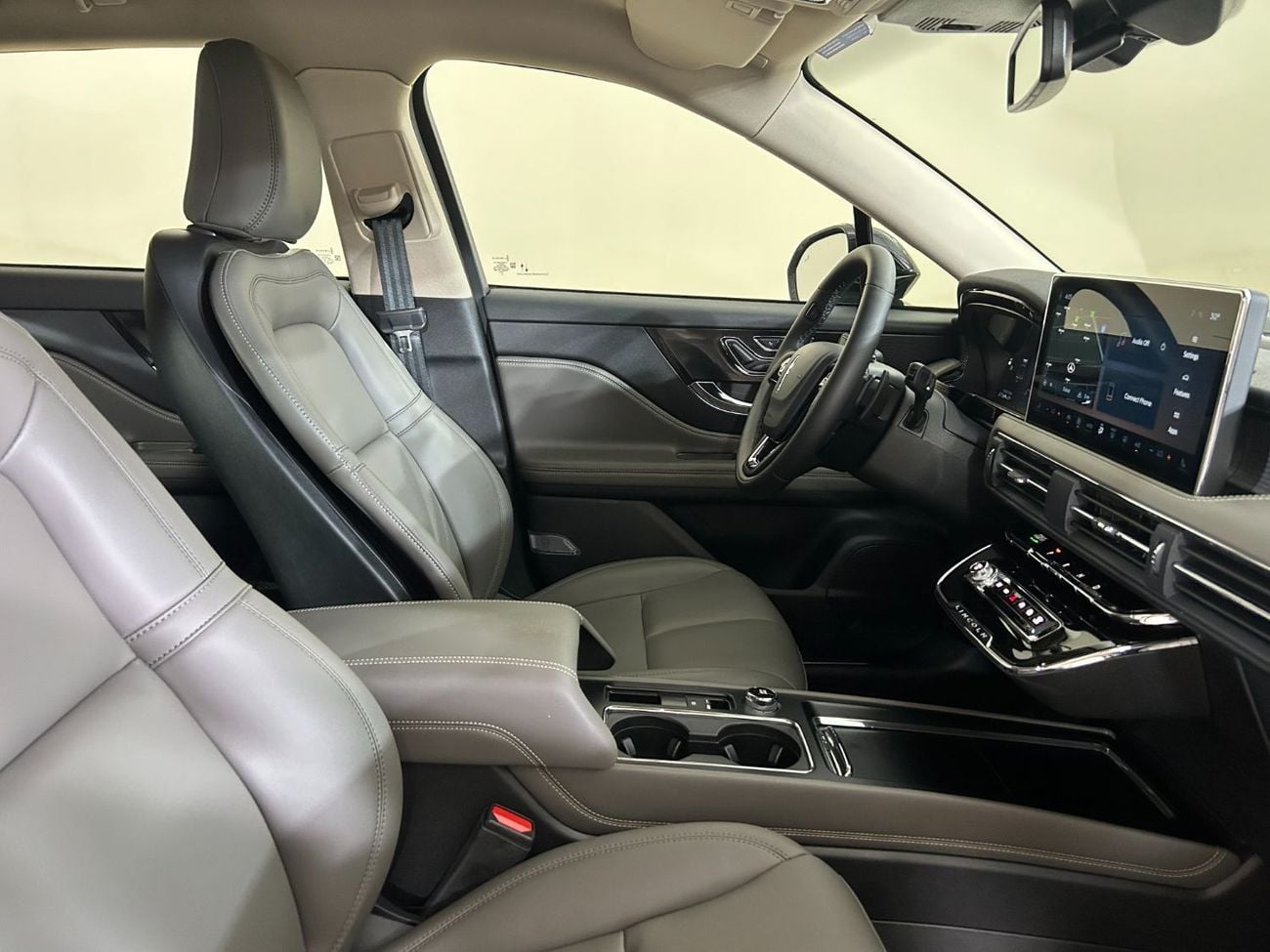 لينكولن كورساير STD AWD STD AWD