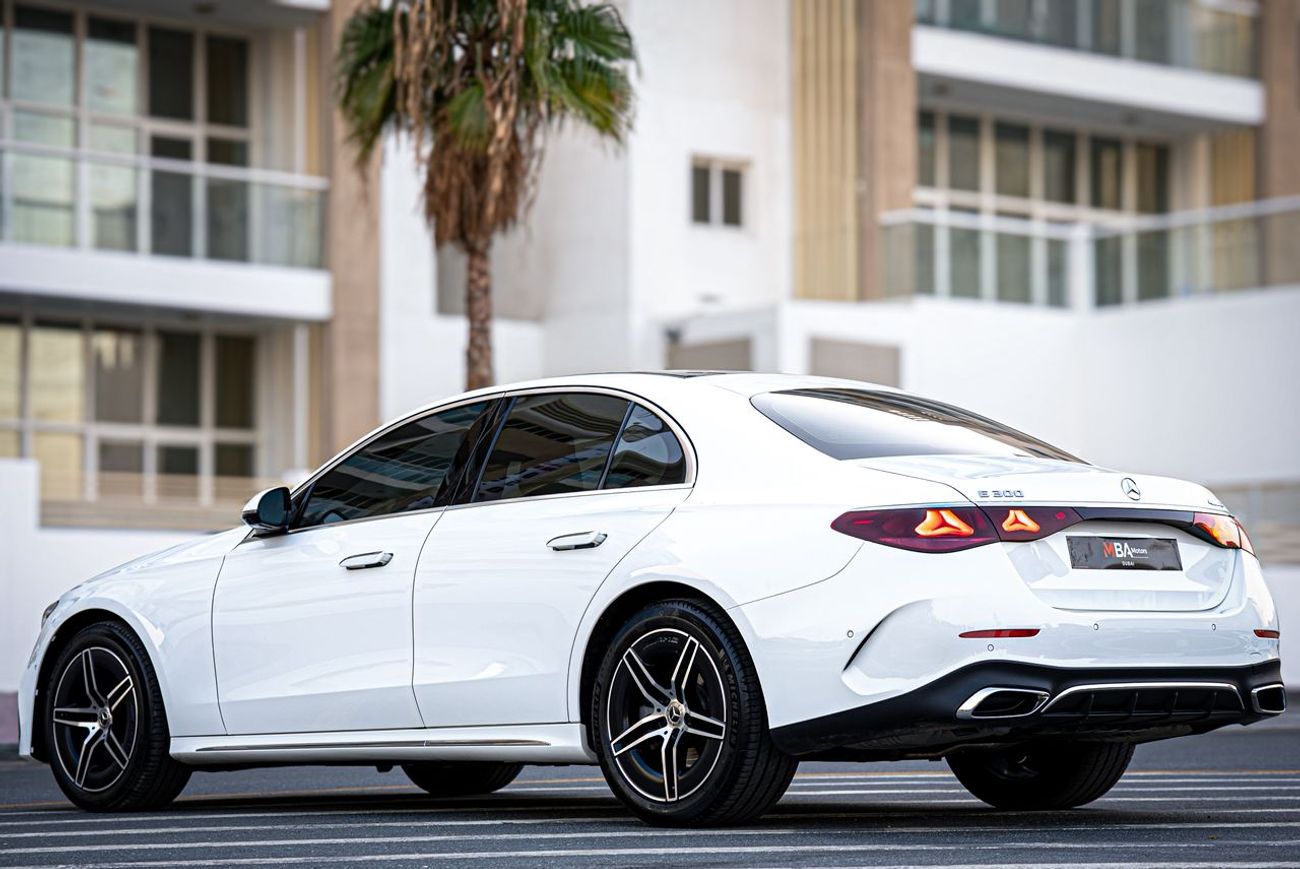 مرسيدس بنز E300