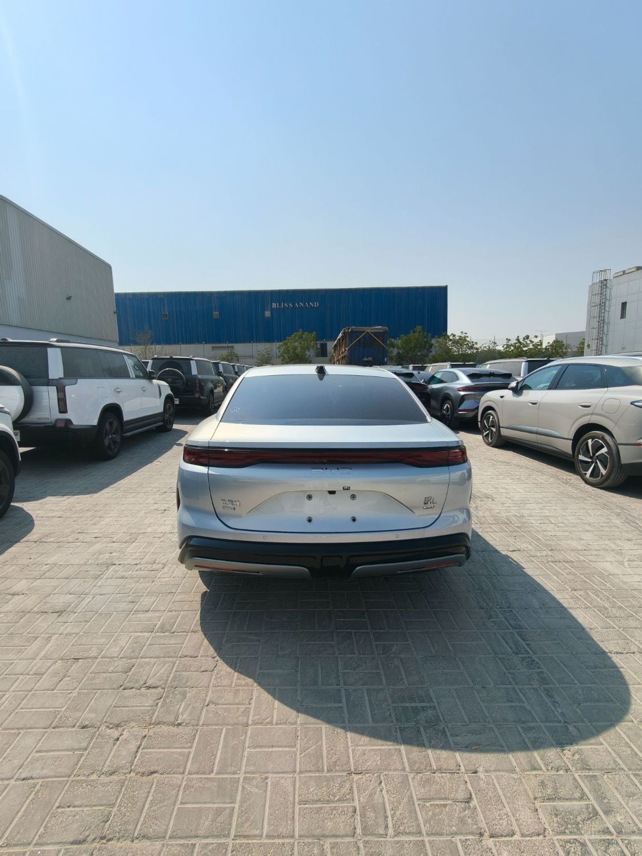 بي واي دي هان BYD Han L DM-i 200KM رادار ليزر رائد