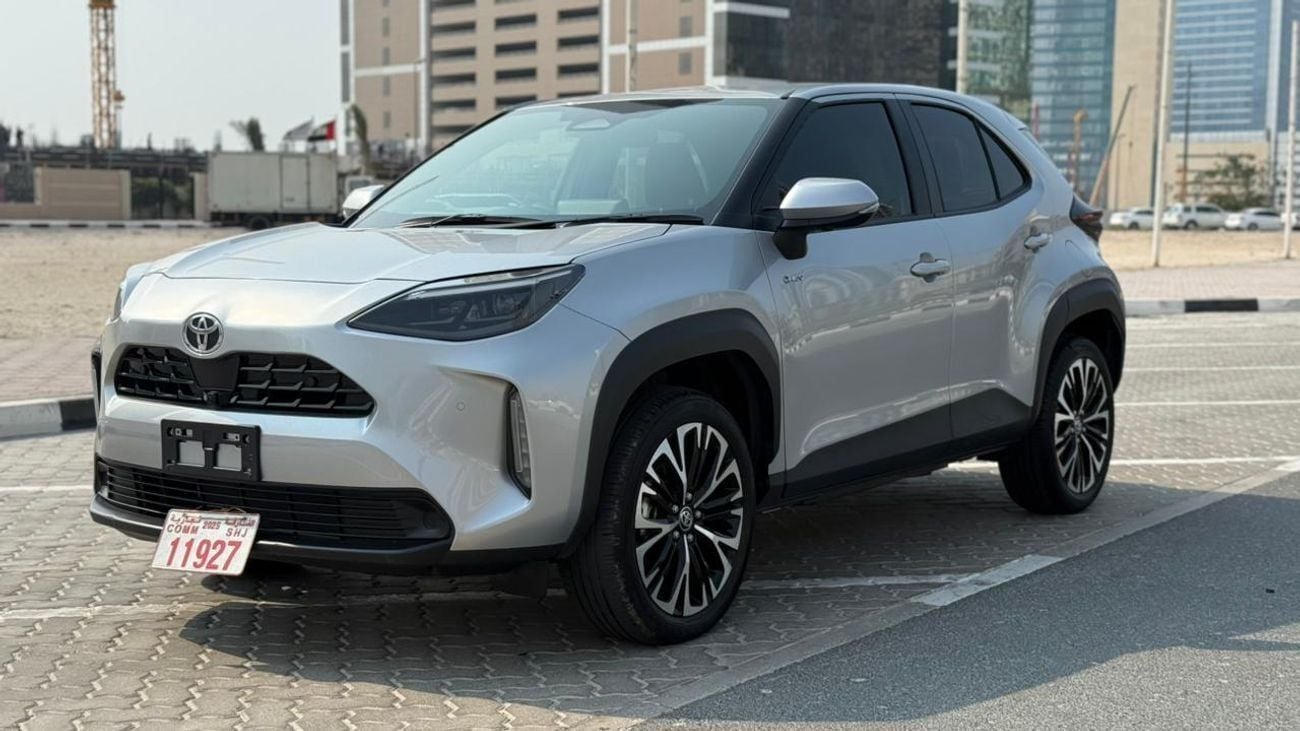 تويوتا يارس كروس YARIS CROSS 1.5 LITER ,PETROL RIGHT HAND ,FOR EXPORT ONLY