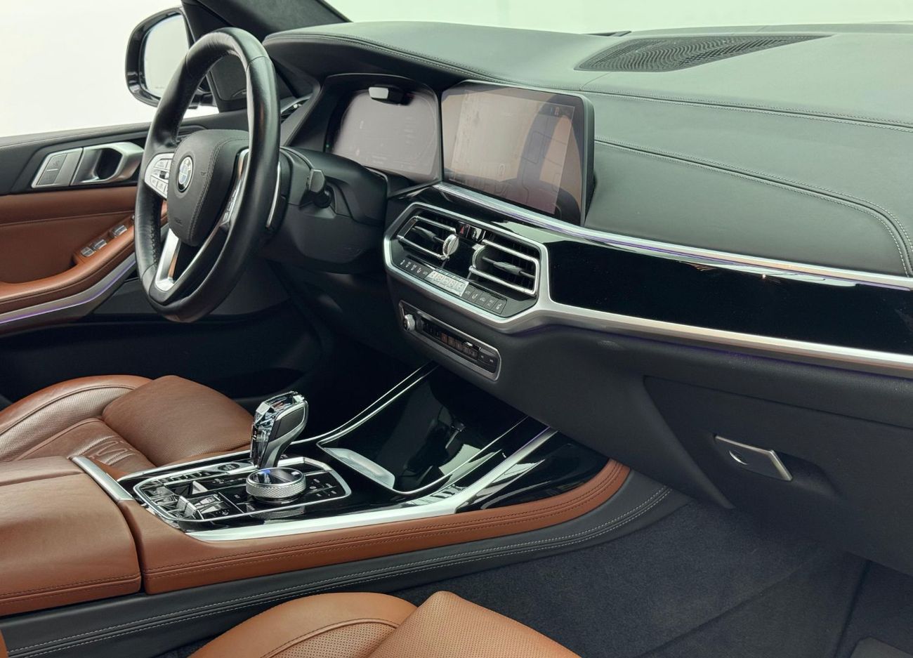 BMW X7 XDrive40i 3.0L 2019 BMW X7 xDrive40i X Offroad Pack, 1 Year Warranty, BMW Agency FSH, GCC