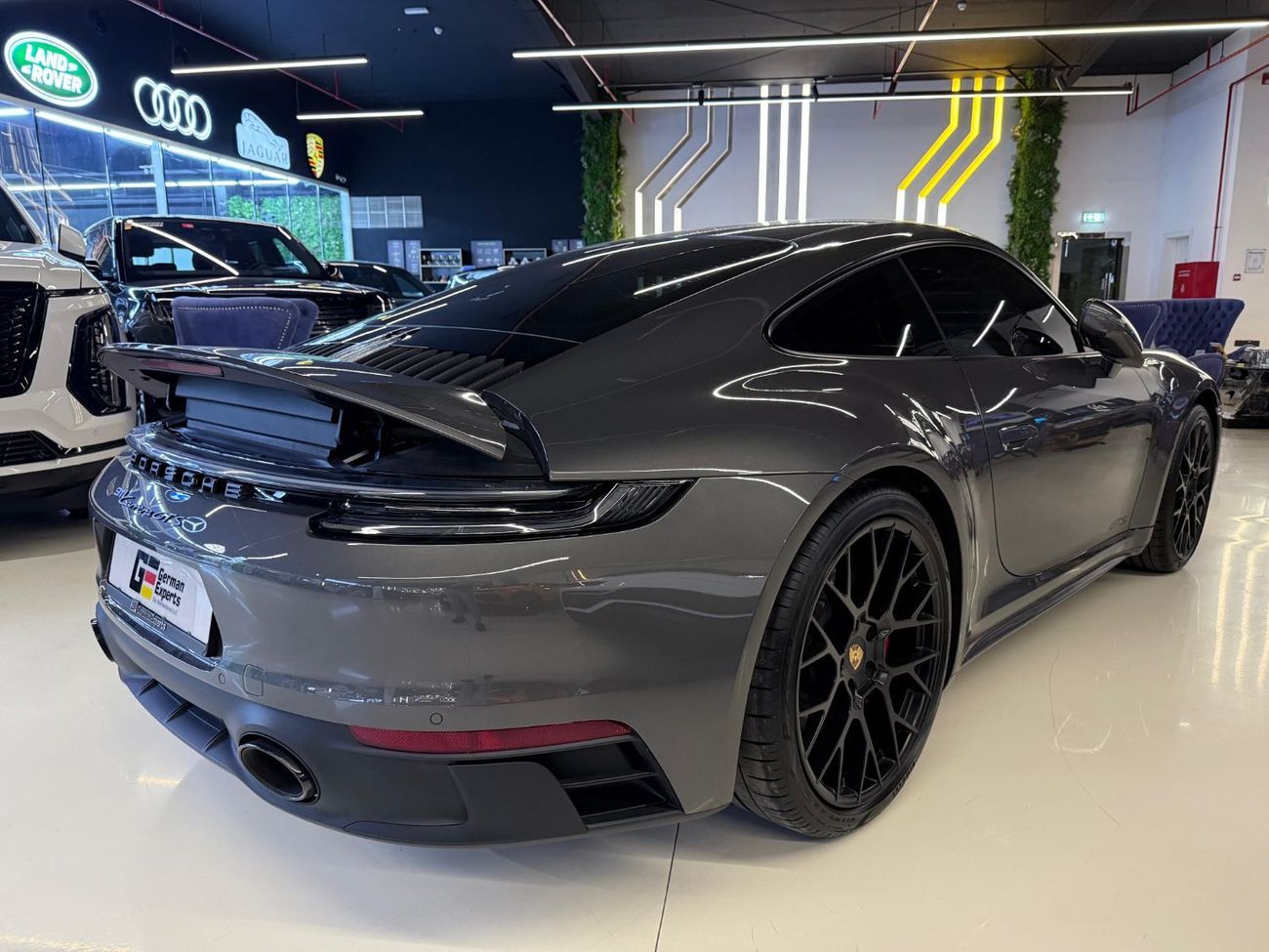 Porsche 911 Carrera GTS 3.0L (450 HP) Coupe 2024 Carrera GTS - Low Mileage - Dealer Warranty