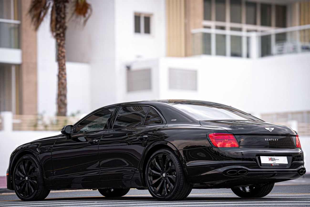 بنتلي فلاينج سبور 4.0T V8