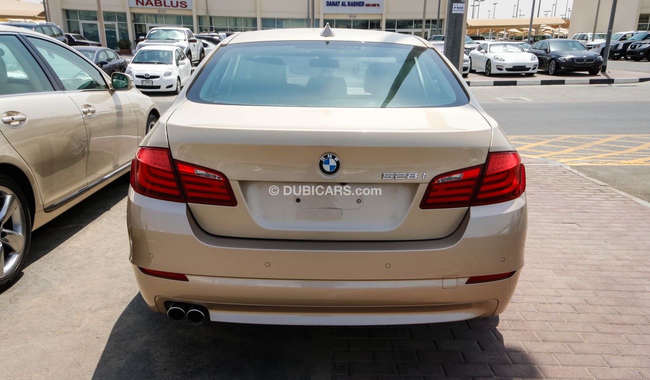 بي أم دبليو 528i I