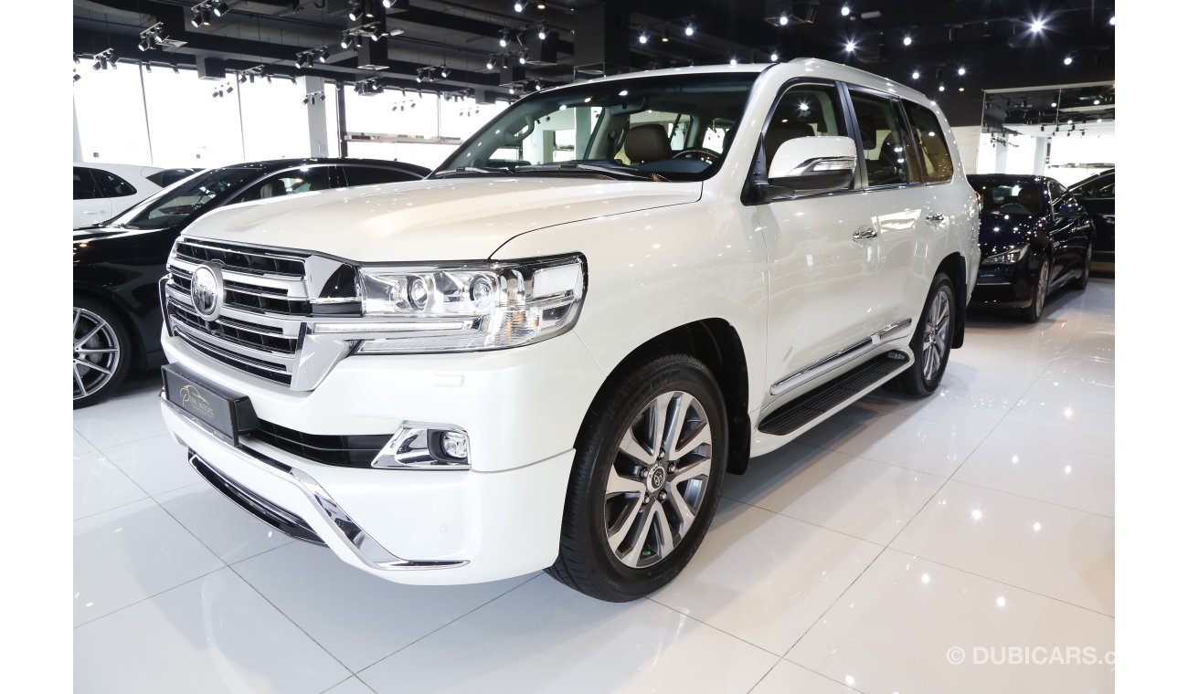 تويوتا لاند كروزر TOYOTA LAND CRUISER VXR [5.7L V8]