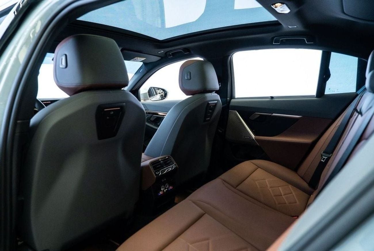 بي أم دبليو i5 EDRIVE40 M SPORT EDRIVE