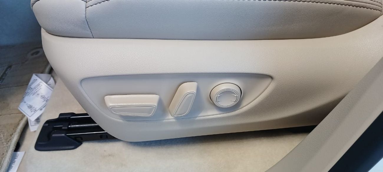 تويوتا لاند كروزر 3.5 GXR HYBRID