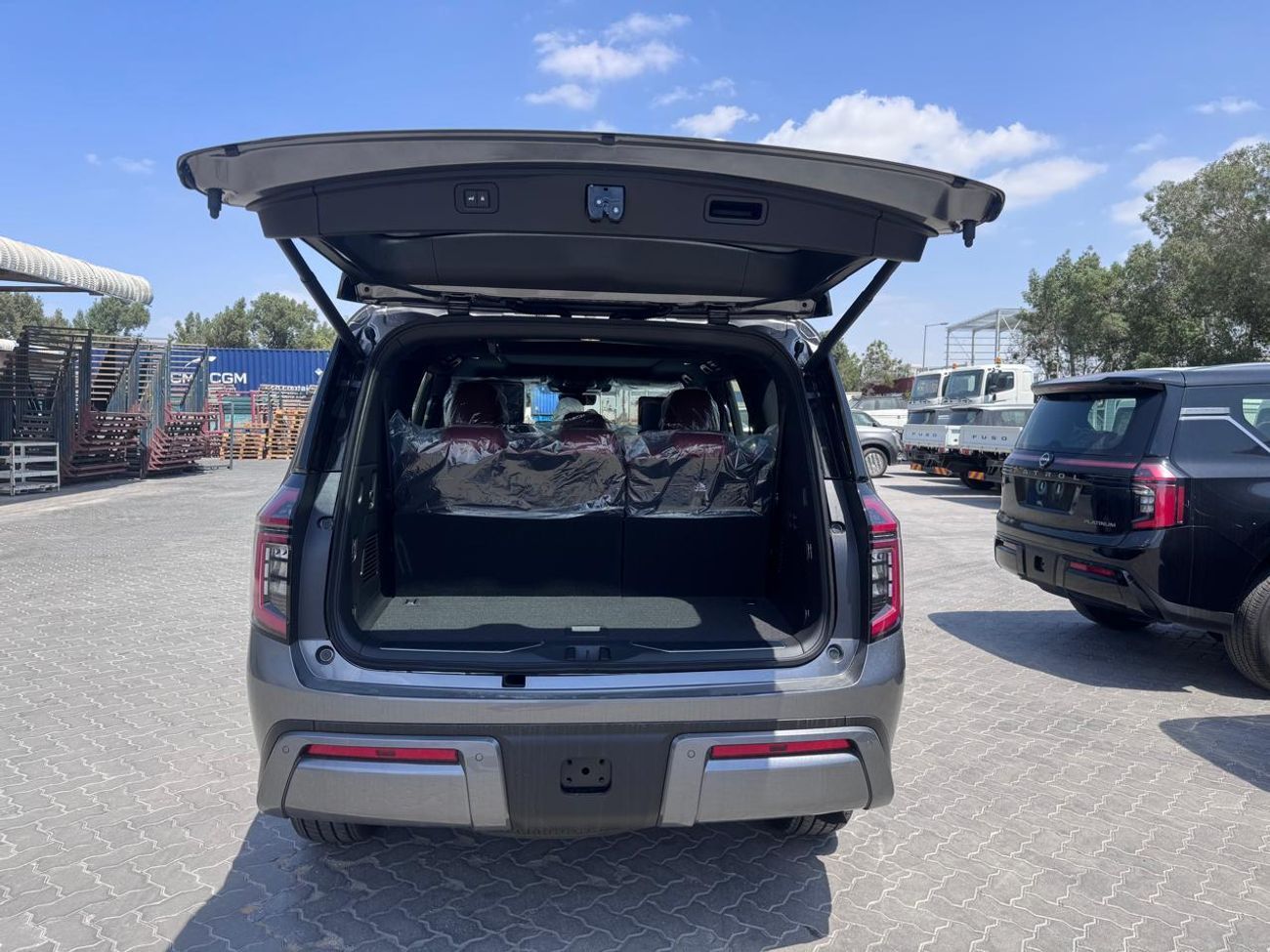 Nissan Patrol SE Platinum City 3.8L (Ext _GRAY  Inter_BURGUNDY)