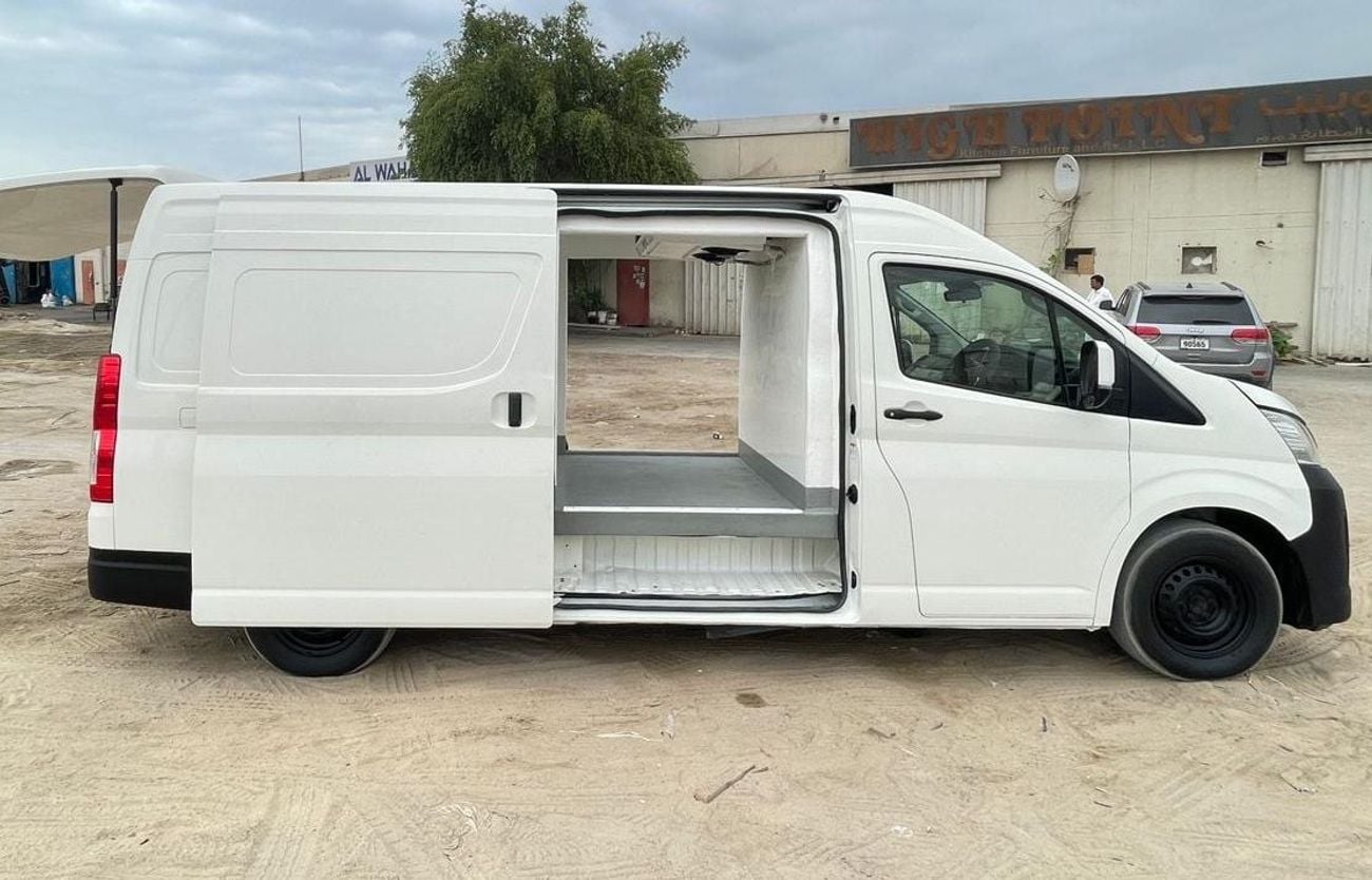Toyota Hiace DLS - STD ROOF Right Hand Drive