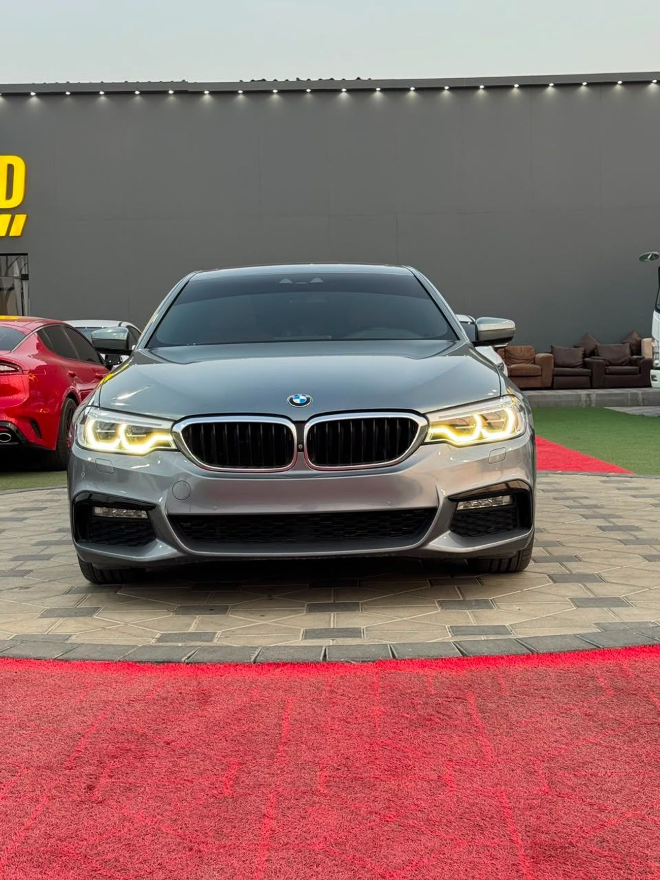 BMW 530i LUXURY