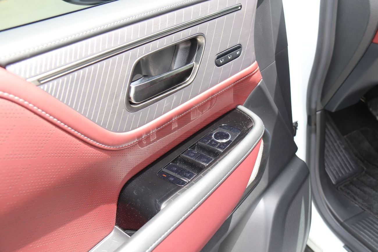 إنفينيتي QX80 AUTOGRAPH CAPTAIN CHAIRS INFINITI QX80 Autograph 2026 (used)