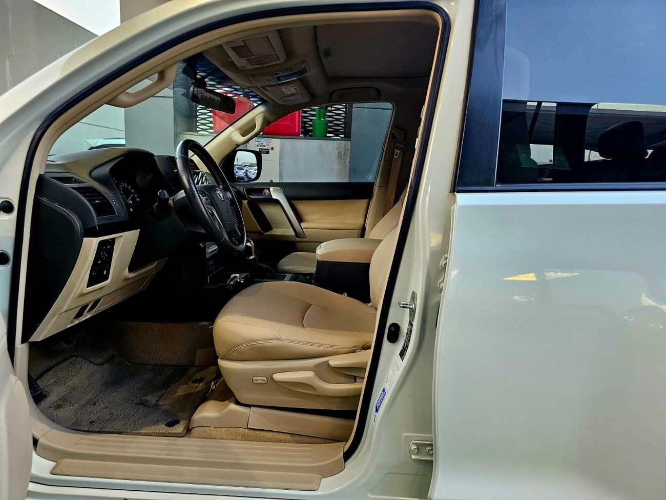 Toyota Prado GXR PRADO GXR / V6 4.0 / SUNROOF / LEATHER / LOW MILEAGE