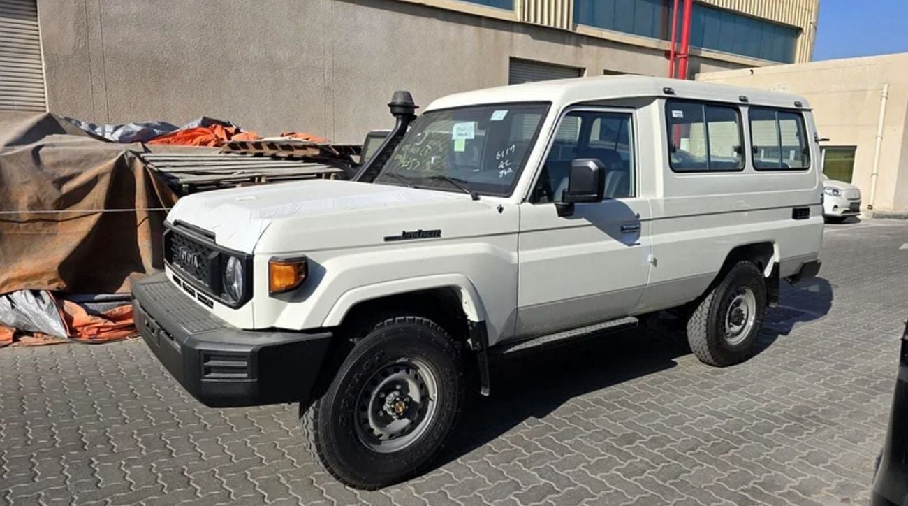 Toyota Land Cruiser 70 TOYOTA LAND CRUISER LC78 4.2D MT 2024