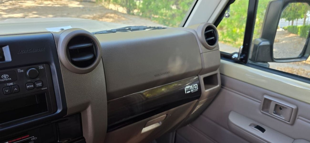 Toyota Land Cruiser Pick Up PETROL DIFFLOCK MANUAL