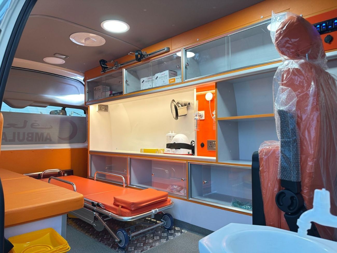 تويوتا هاياس 2.7L VAN HIGH ROOF AMBULANCE P MT