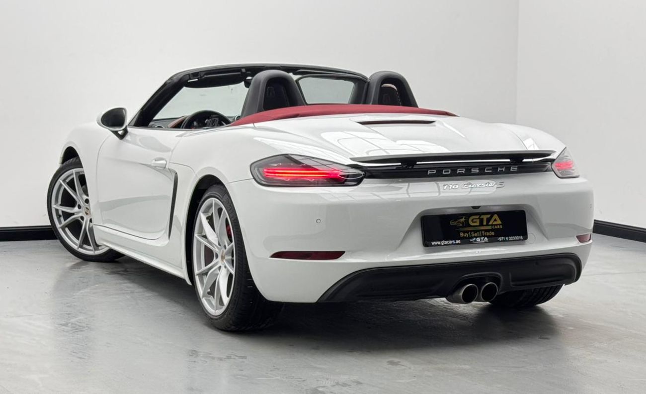 Porsche 718 Boxster S 2.5L A/T 2017 Porsche 718 Boxster S, Porsche Service History, Excellent Condition, GCC