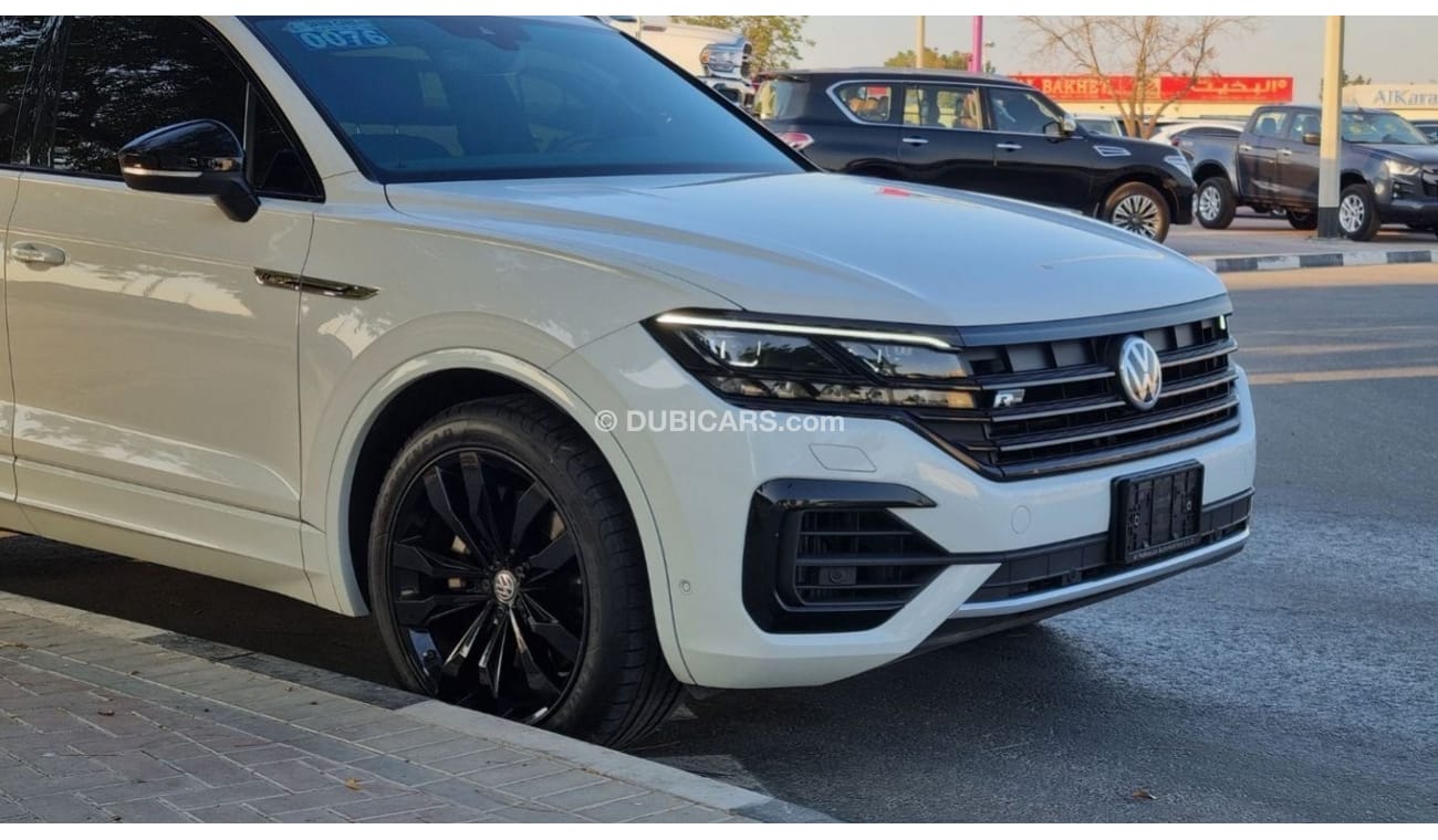 فولكس واجن طوارق R-Line 2019 | Agency Warranty/Service | GCC