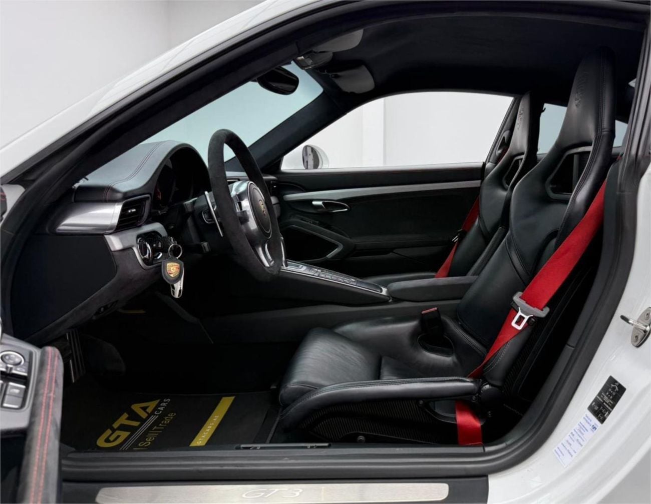 Porsche 911 GT3 3.8L (492 HP) Porsche Warranty Valid until 24/02/2028