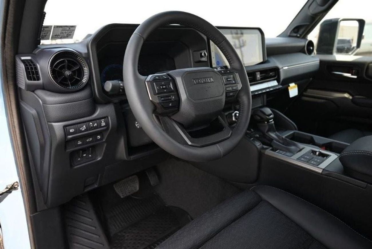 Toyota Land Cruiser LC 250 i-FORCE MAX HYBRID PREMIUM 2.4L TURBO 4WD 5 SEATER AT