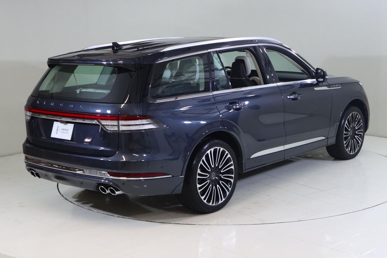 Lincoln Aviator PRESIDENTIAL AVI923/ AL TAYER MOTORS/ AL QOUZ SHOWROOM