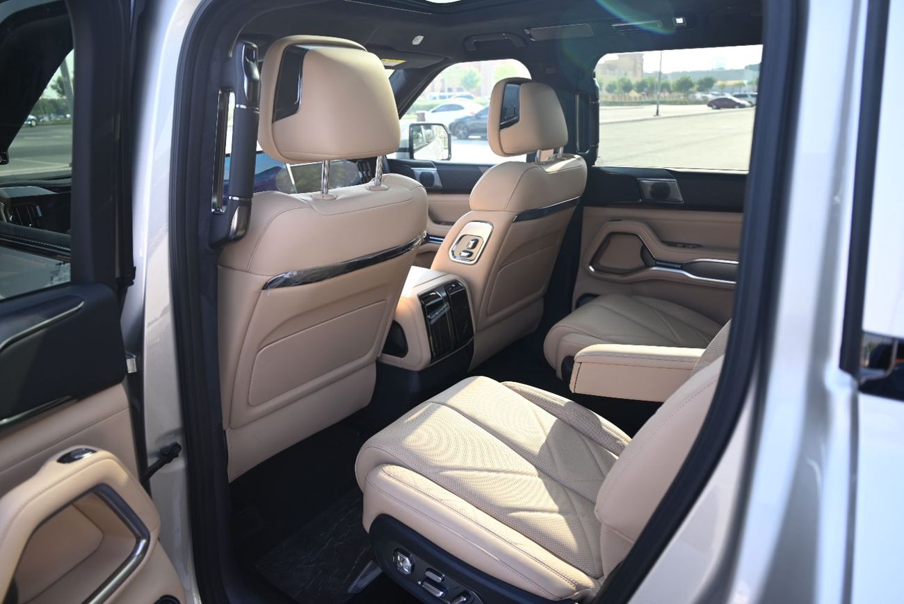 BYD Leopard 8 Smart and Brave Flagship Edition (7 Seats) - EMI 3,580 AED - BYD LEOPERD 8 2024