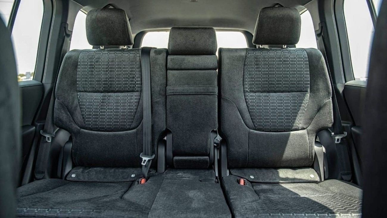 Toyota Land Cruiser GXR2 3.3L