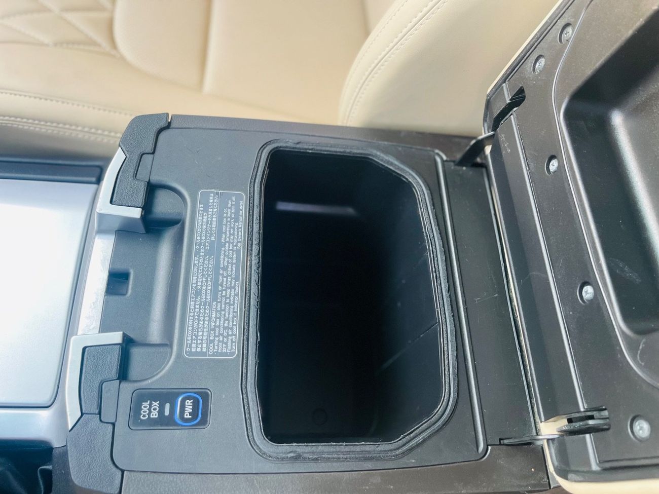 Toyota Land Cruiser Toyota landcuriser GXR V6 2012 facelifted 2024 petrol