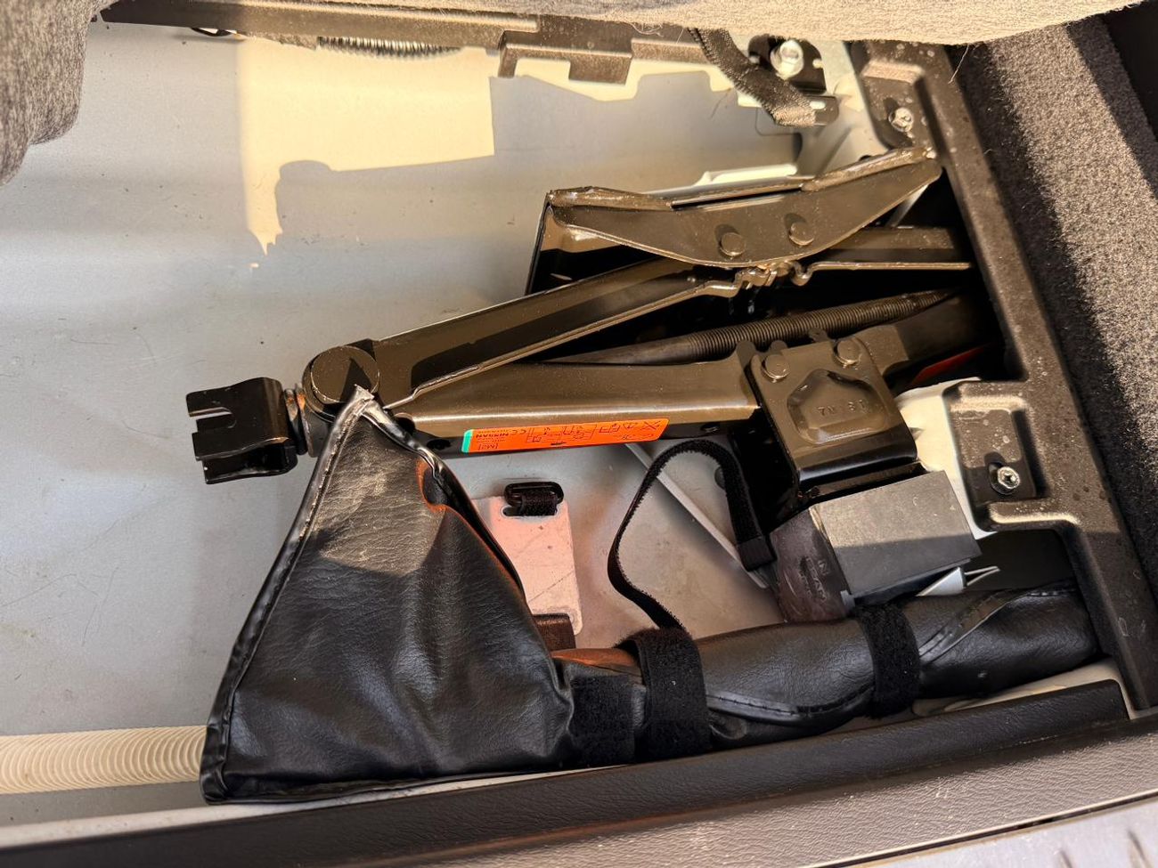 إنفينيتي QX80 Luxury 5.6L