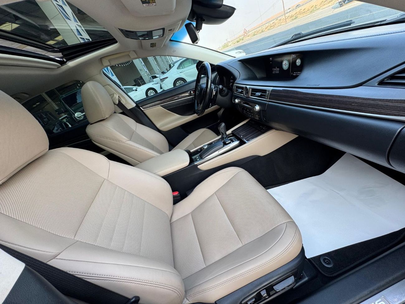 Lexus GS350 Platinum 3.5L V6 3.5L / TRIPLE XENON / RADAR / LANE KEEP ASSIST / COOLING AND HEATING SEATS / LOW MI