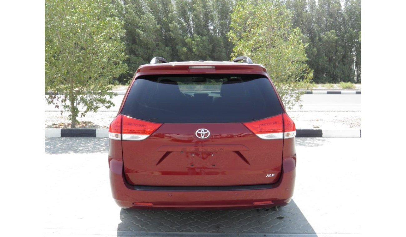 Toyota Sienna 2012 Ref#221