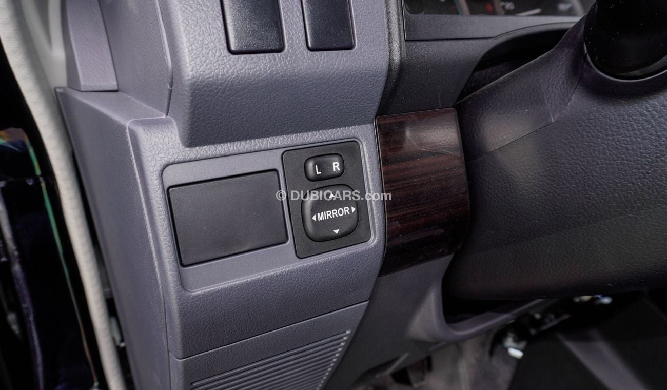 Toyota Land Cruiser 70