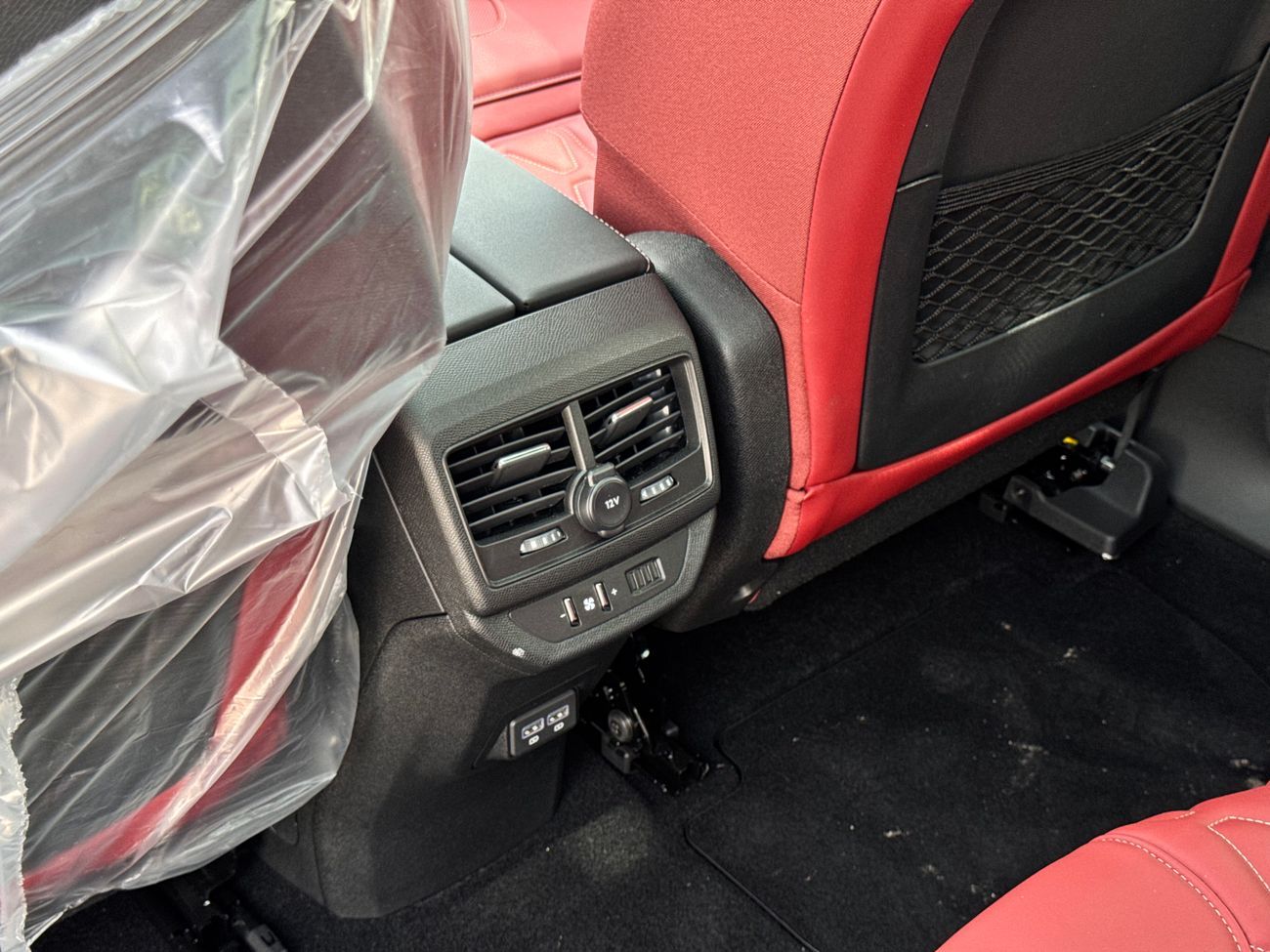 بيجو 5008 2025 PEUGEOT 5008 GT 1.6L CUV FWD 7-Seats 5Doors brand new 0km