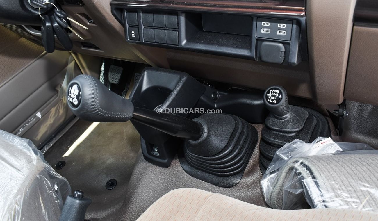 Toyota Land Cruiser Pick Up 4.0L V6 Petrol Single Cabin  M/T