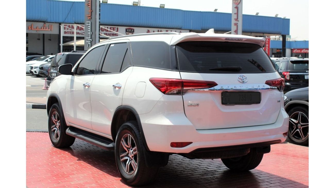 Toyota Fortuner GXR WITH LEATHER INTERIOR GCC