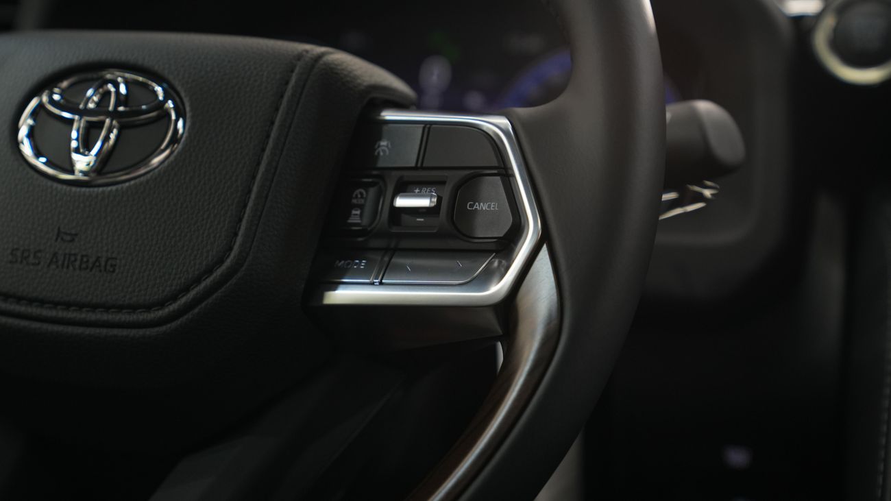 Toyota Land Cruiser VXR